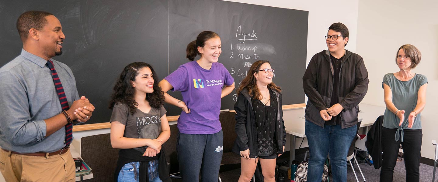 Faculty and students participate in a first-year seminar discussion