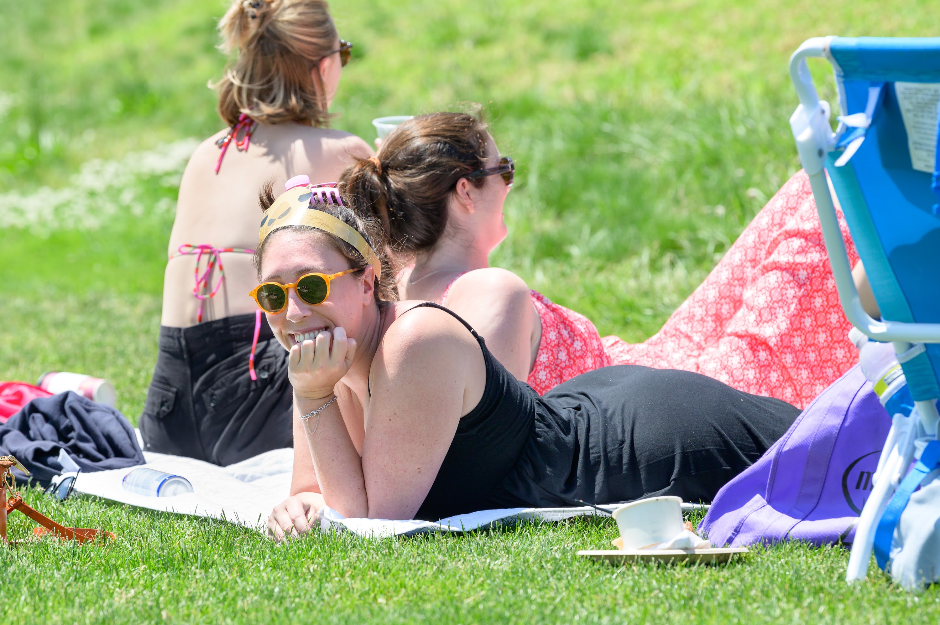 Alumni soaking up the sun and fun on Tempel Green at Reunion 2022